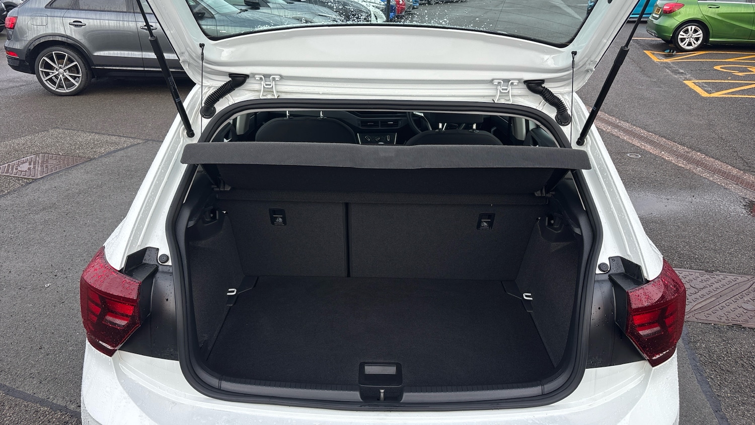 Used Volkswagen Polo 2022 for sale - 77606323: Photo 4