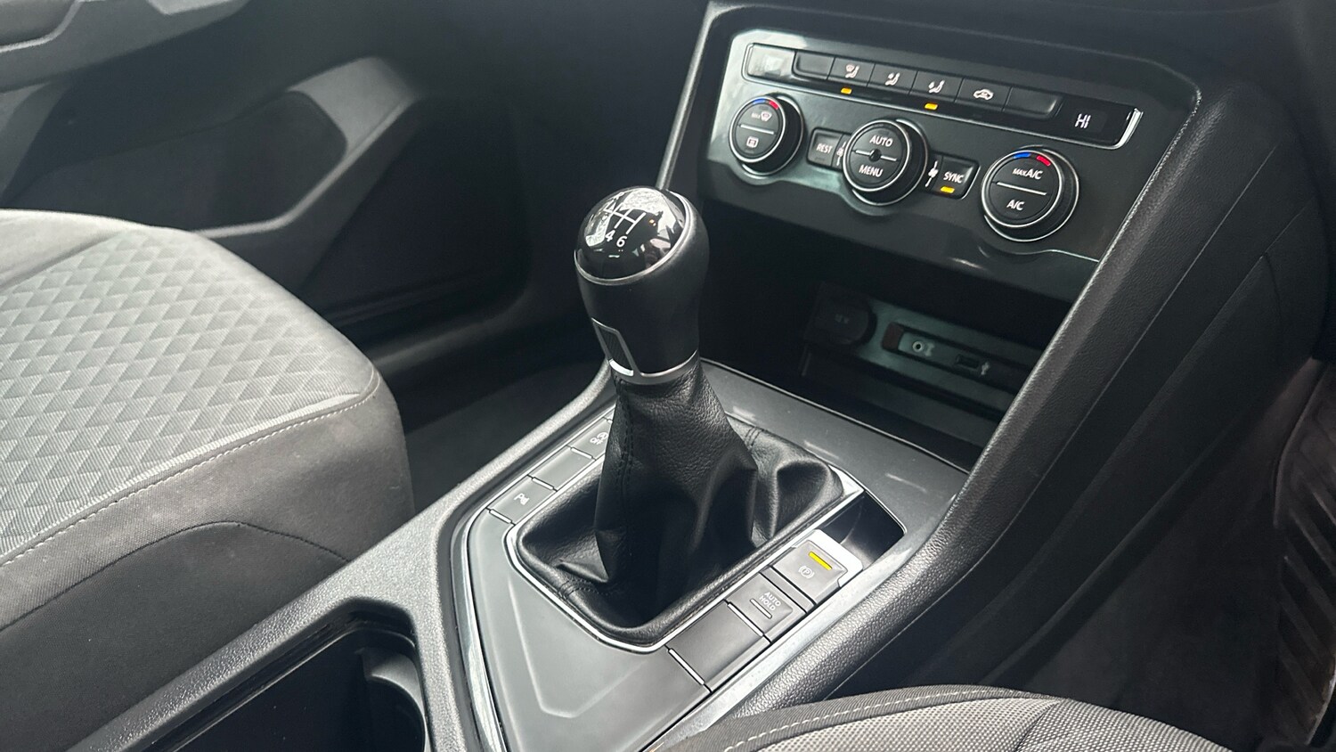 Used Volkswagen Tiguan 2017 for sale - 77775024: Photo 13