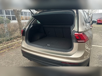 Used Volkswagen Tiguan 2017 for sale - 77775024: Photo