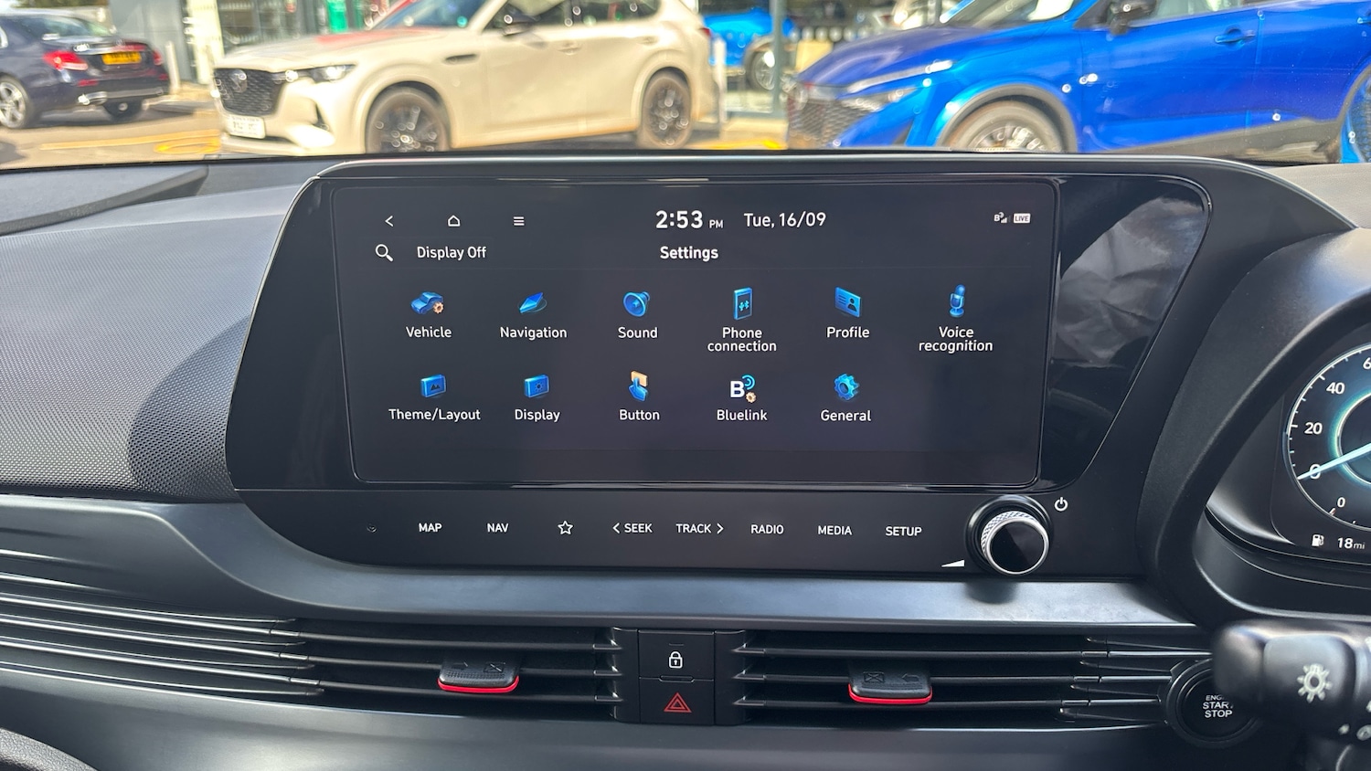 Used Hyundai i20 2023 for sale - 76517890: Photo 35