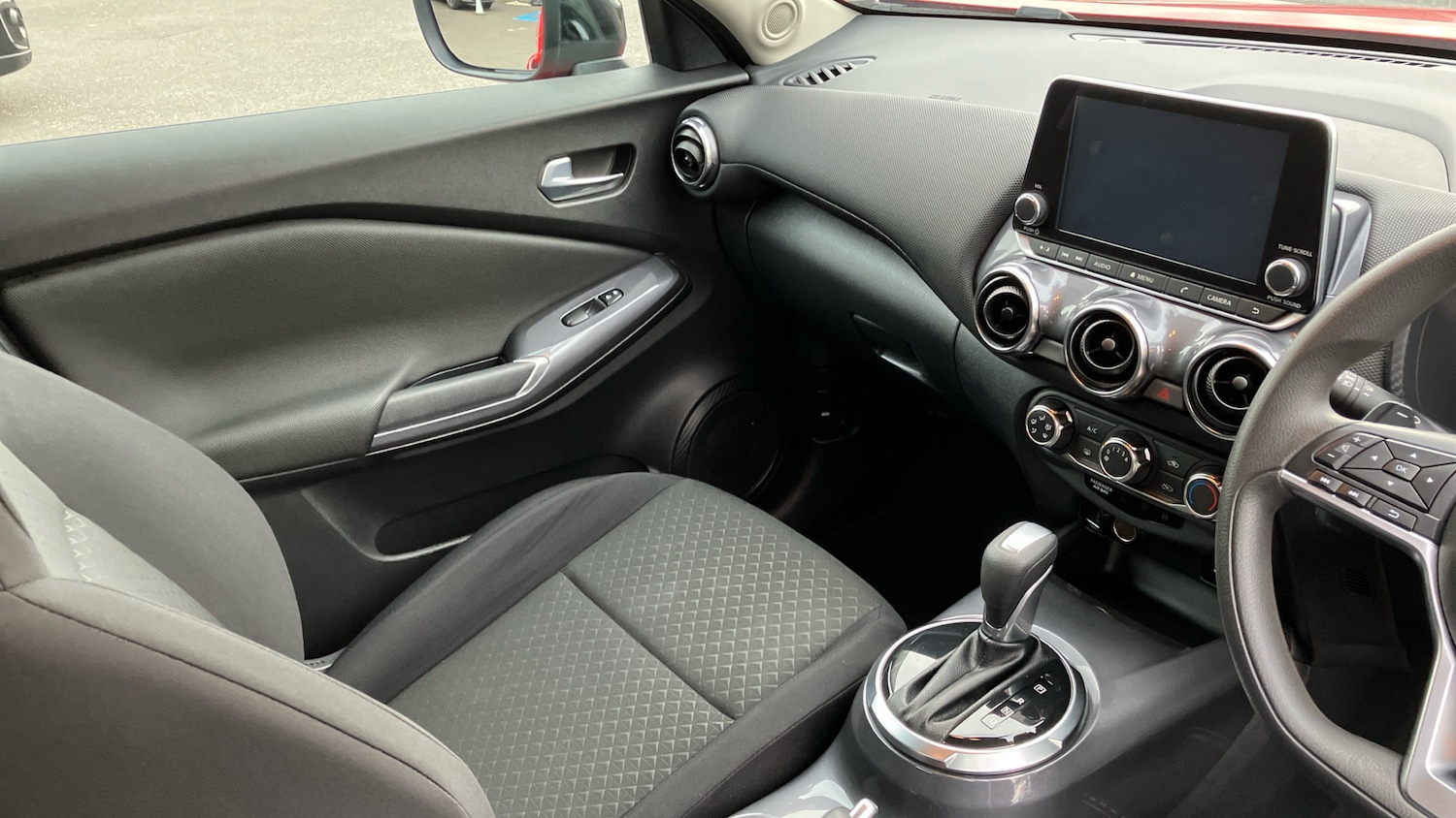 Used Nissan Juke 2022 for sale - 76352912: Photo 14