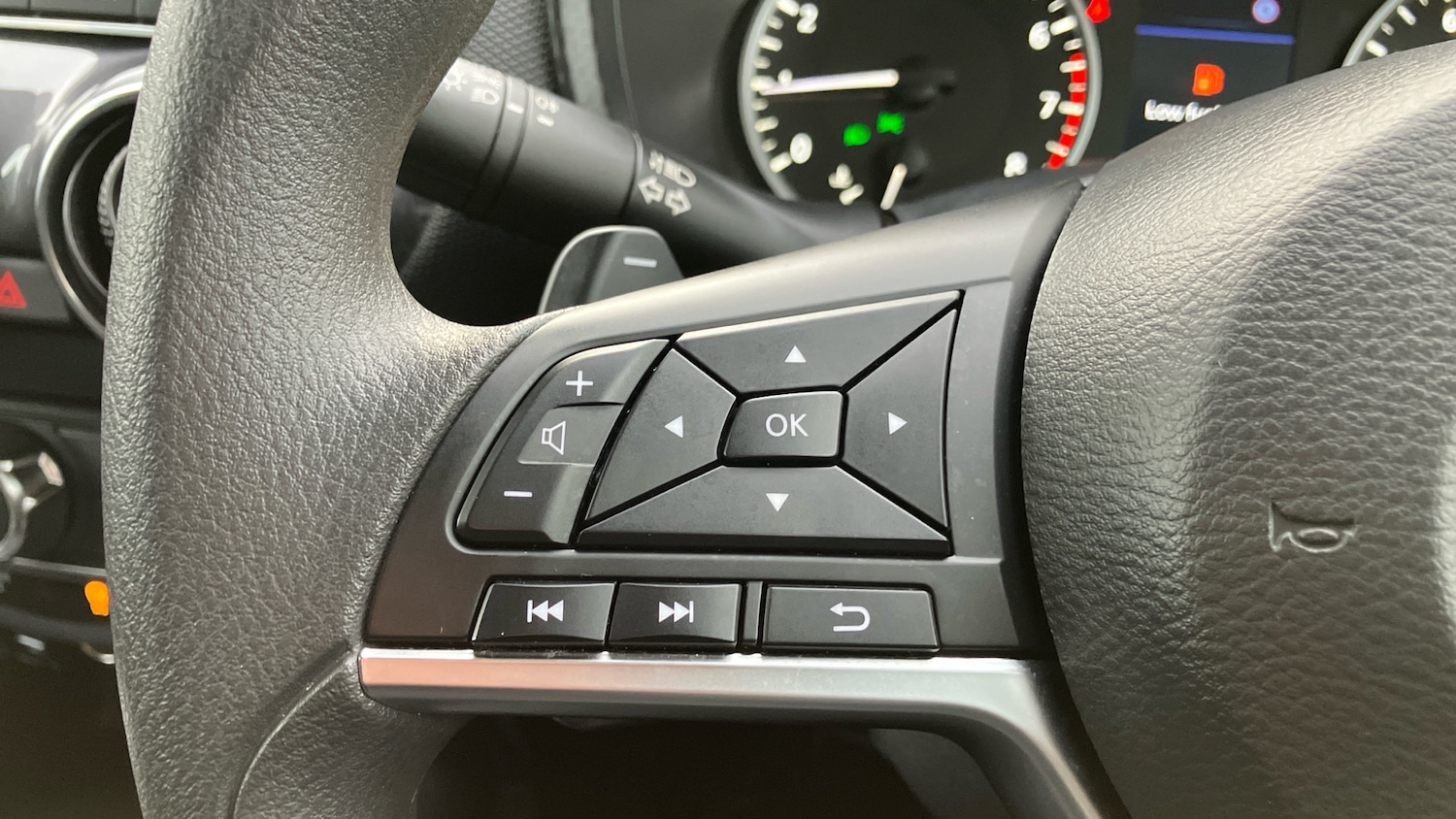 Used Nissan Juke 2022 for sale - 76352912: Photo 22