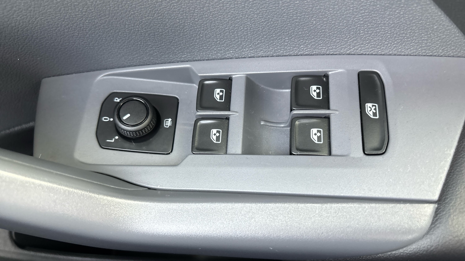 Used Volkswagen T-Cross 2019 for sale - 76193075: Photo 26