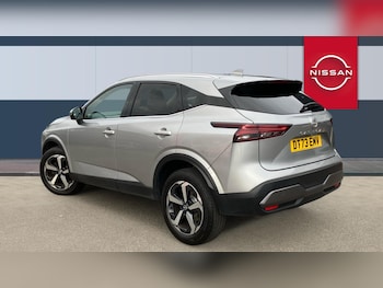 Used Nissan Qashqai 2024 for sale - 76146441: Photo 2