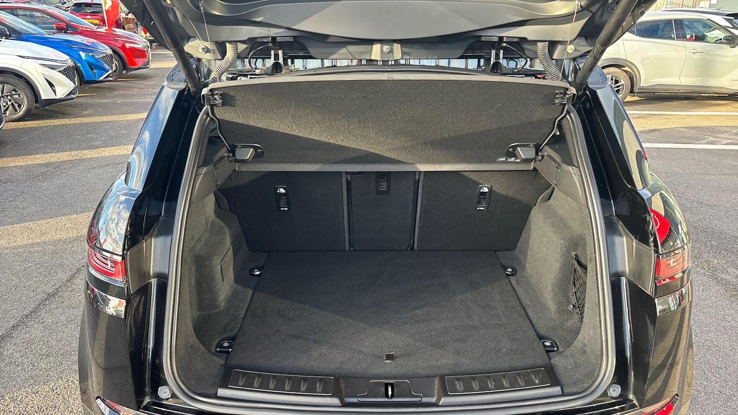 Used Land Rover Range Rover Evoque 2020 for sale - 76859677: Photo 4