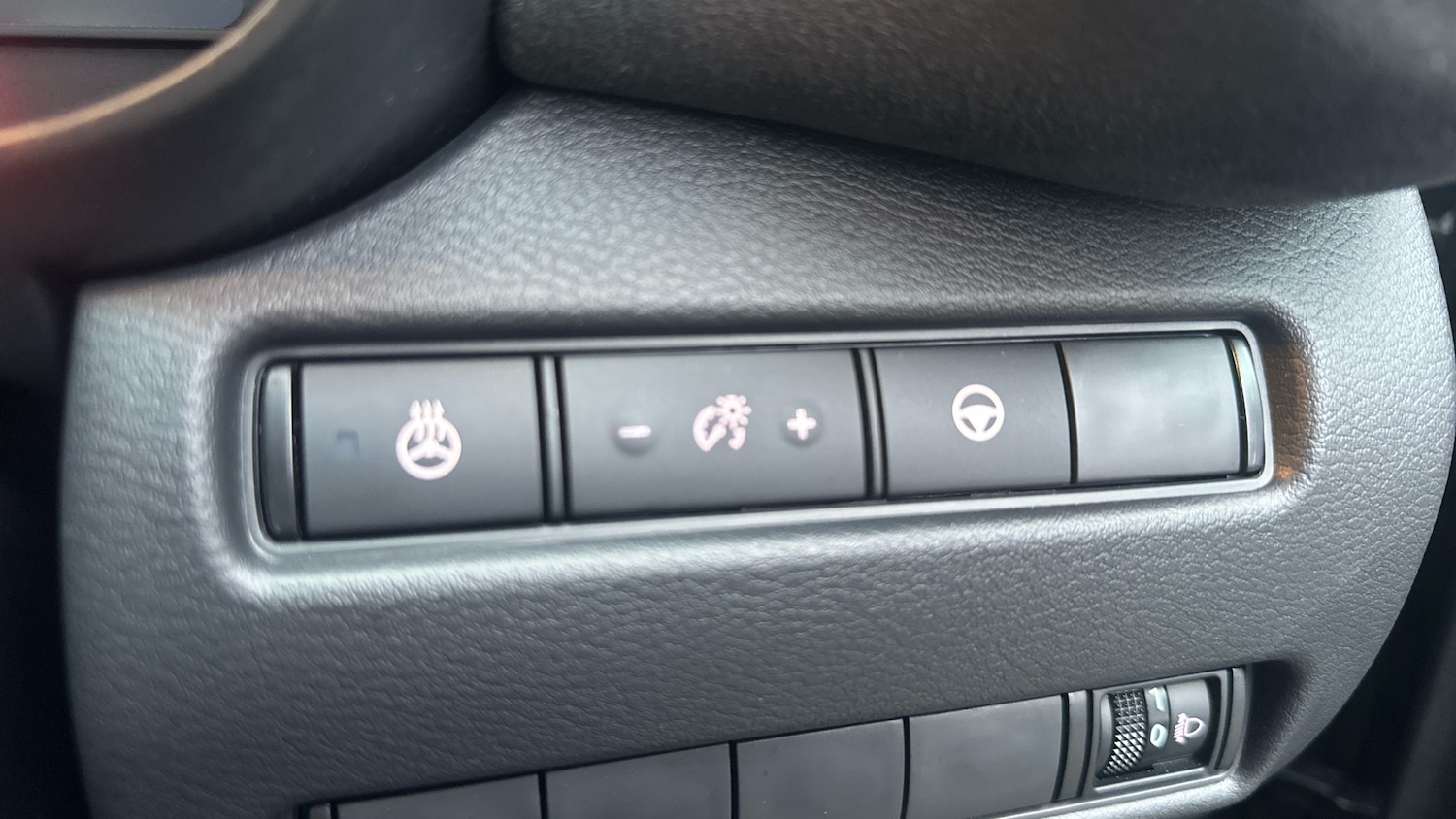 Used Nissan Juke 2025 for sale - 77026009: Photo 22