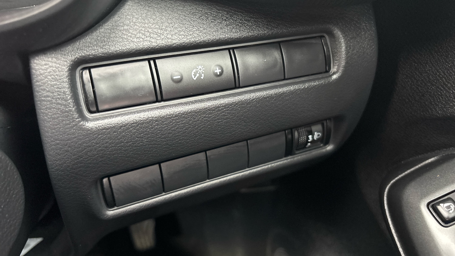 Used Nissan Juke 2024 for sale - 76343900: Photo 25
