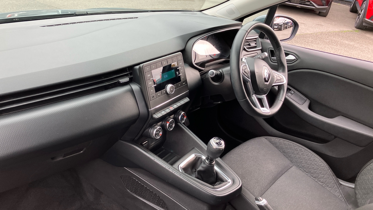 Used Renault Clio 2020 for sale - 76603314: Photo 9