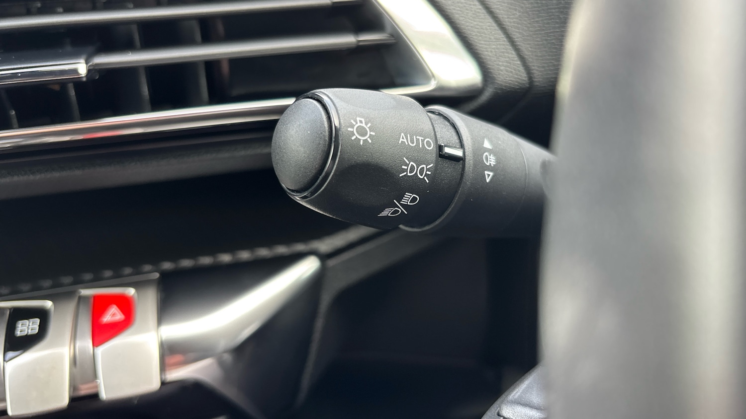 Used Peugeot 3008 2023 for sale - 76181301: Photo 21