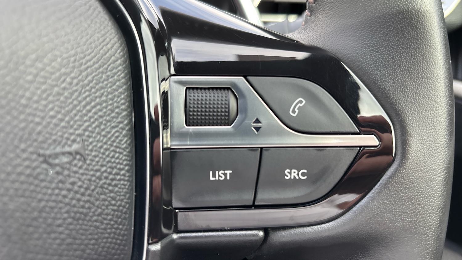 Used Peugeot 3008 2023 for sale - 76181301: Photo 24