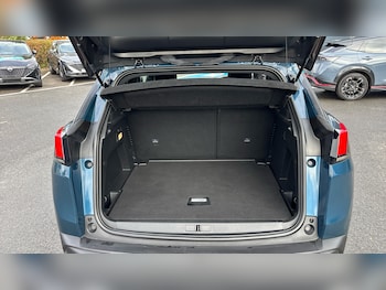 Used Peugeot 3008 2023 for sale - 76181301: Photo