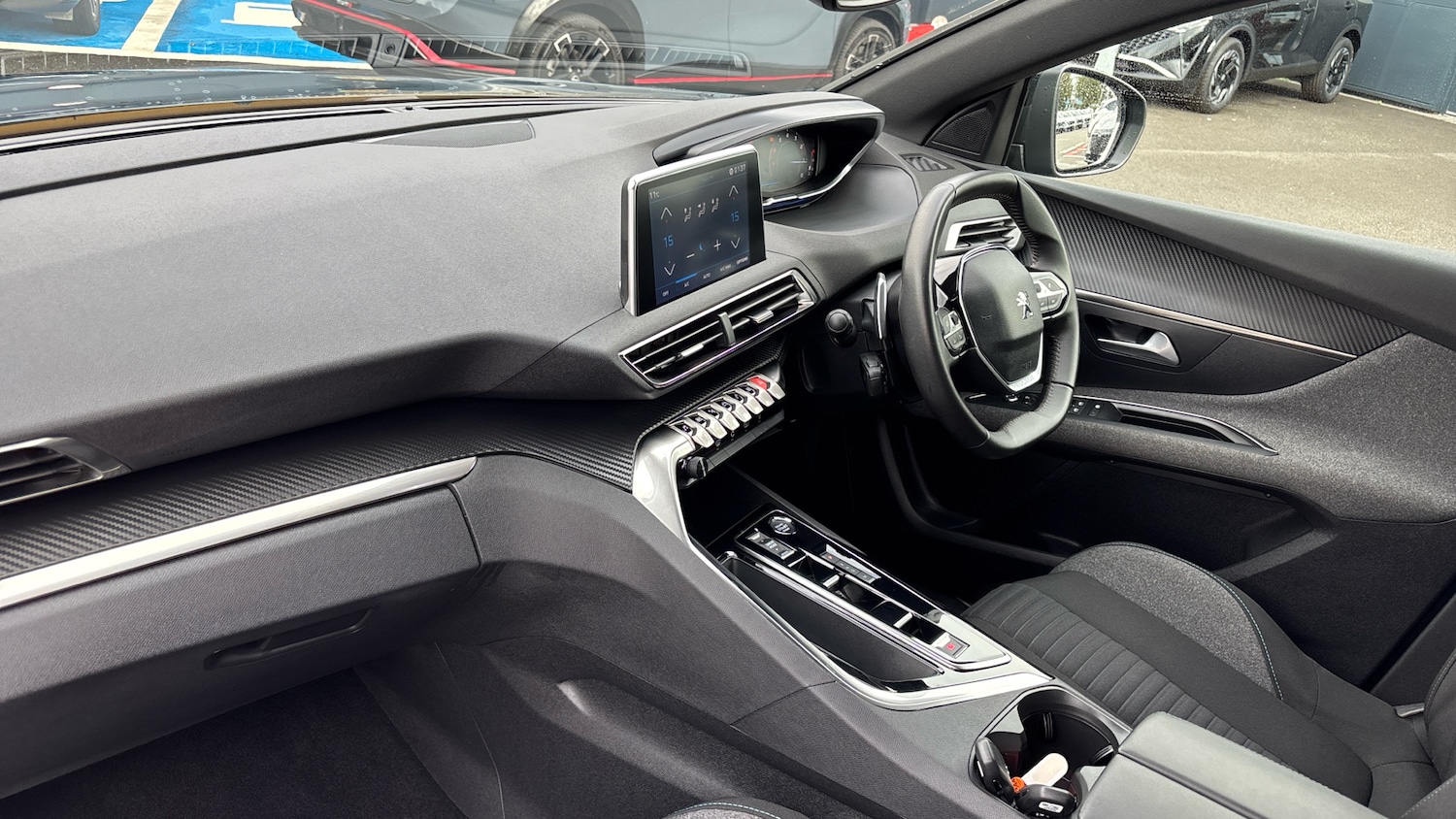 Used Peugeot 3008 2023 for sale - 76181301: Photo 9
