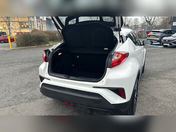 Used Toyota C-HR 2017 for sale - 77420852: Photo