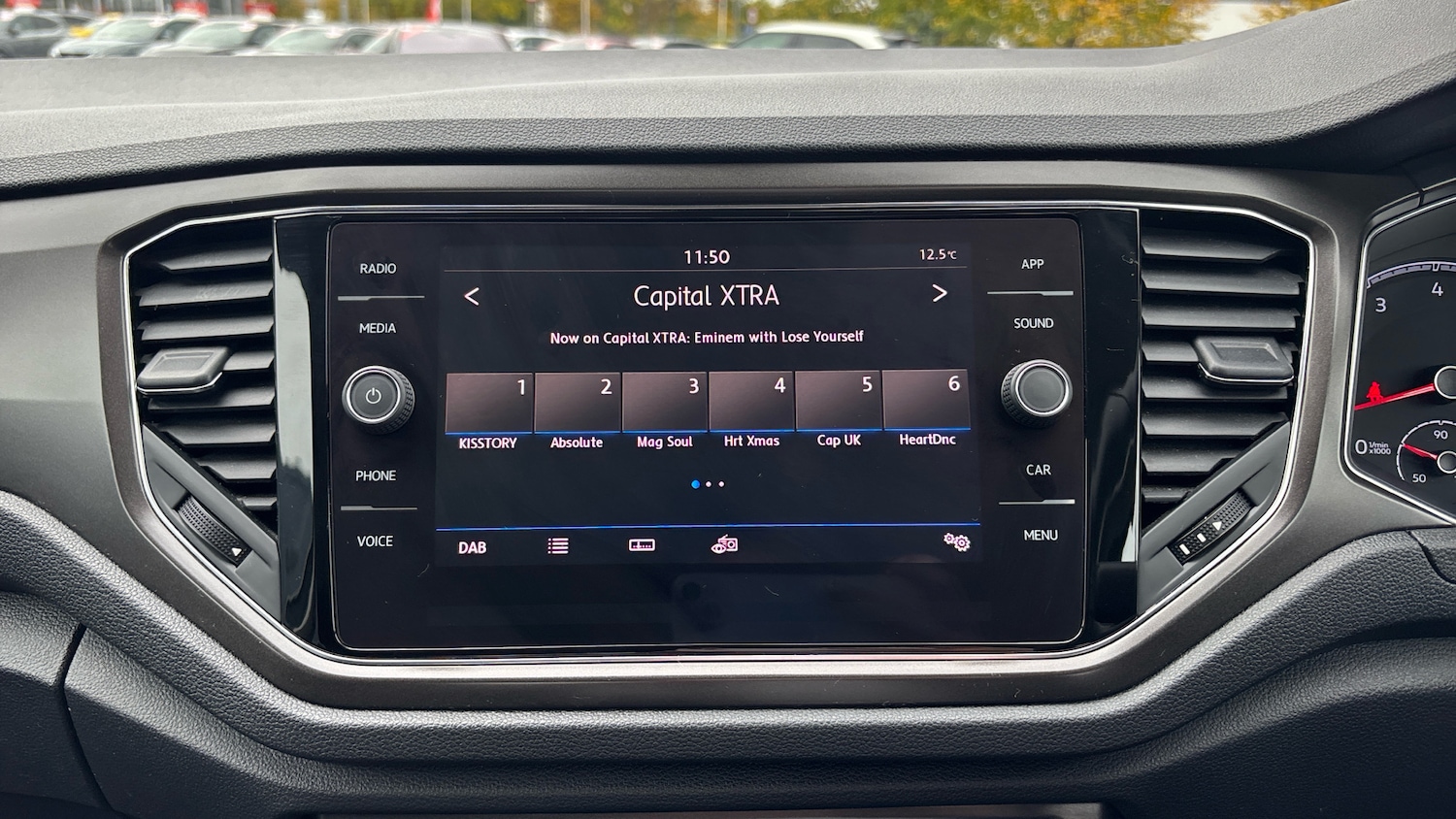 Used Volkswagen T-Roc 2019 for sale - 76299283: Photo 29