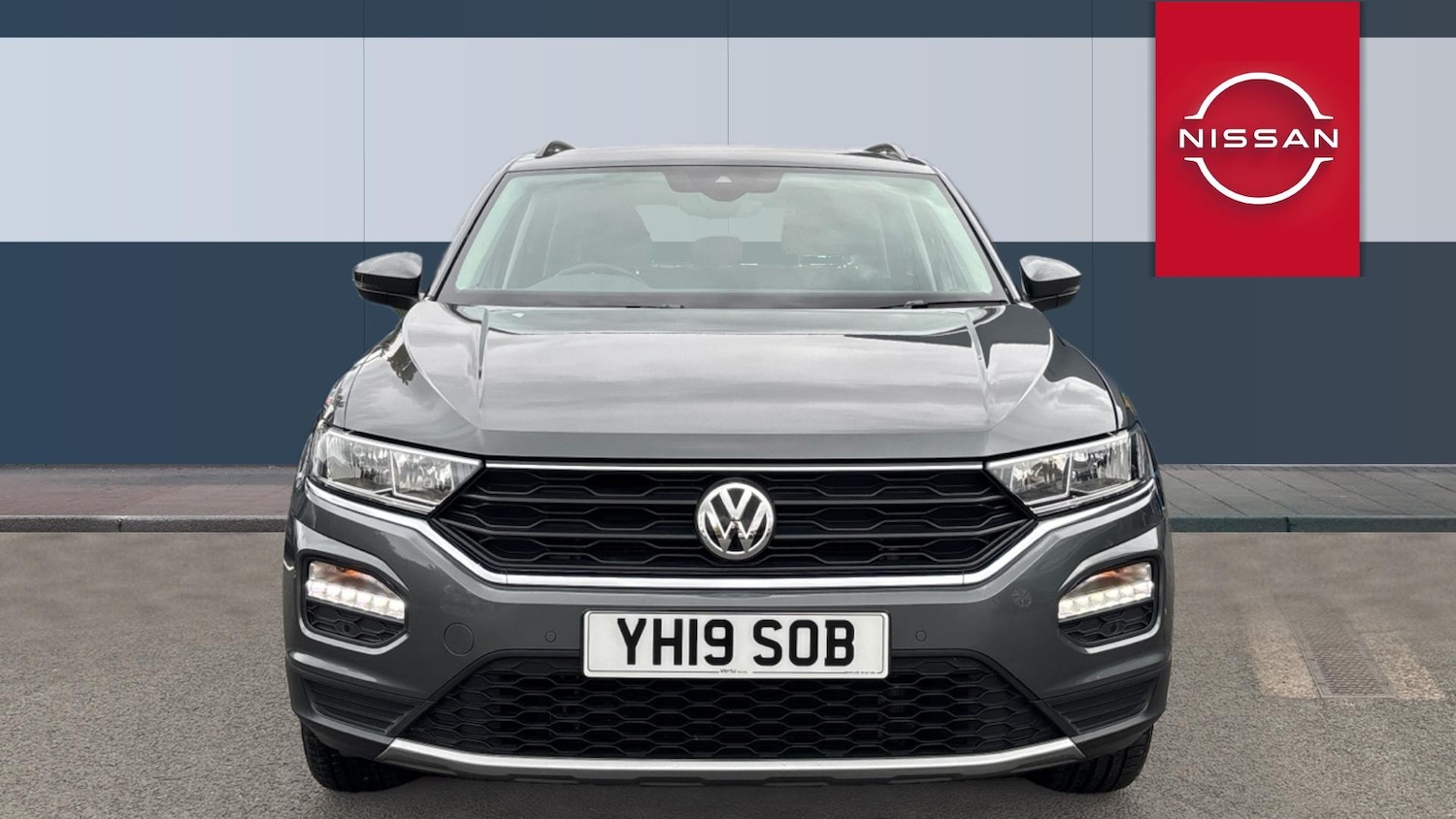 Used Volkswagen T-Roc 2019 for sale - 76299283: Photo 3