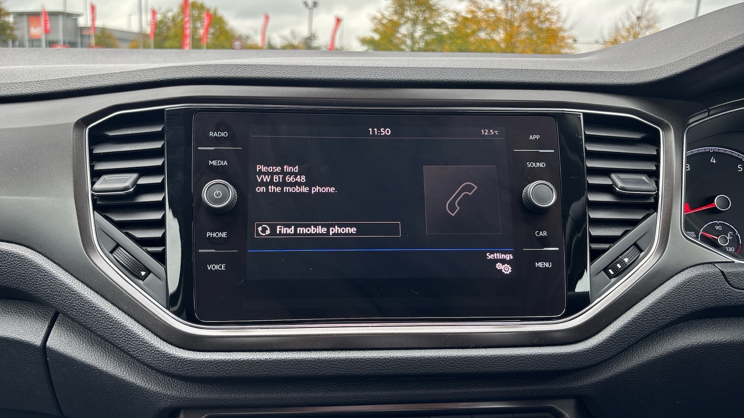 Used Volkswagen T-Roc 2019 for sale - 76299283: Photo 31