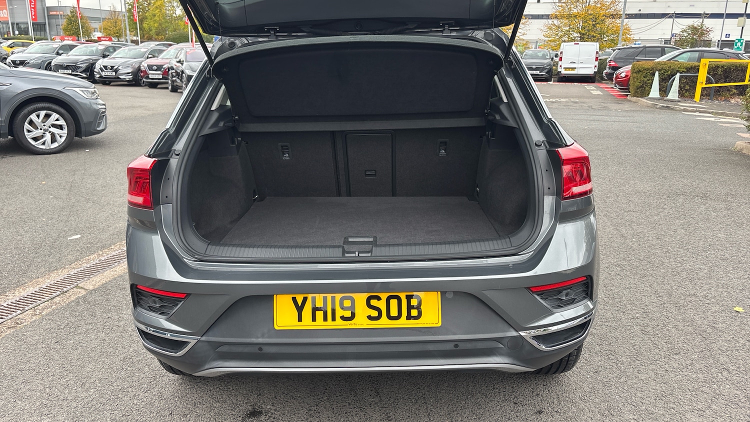 Used Volkswagen T-Roc 2019 for sale - 76299283: Photo 4
