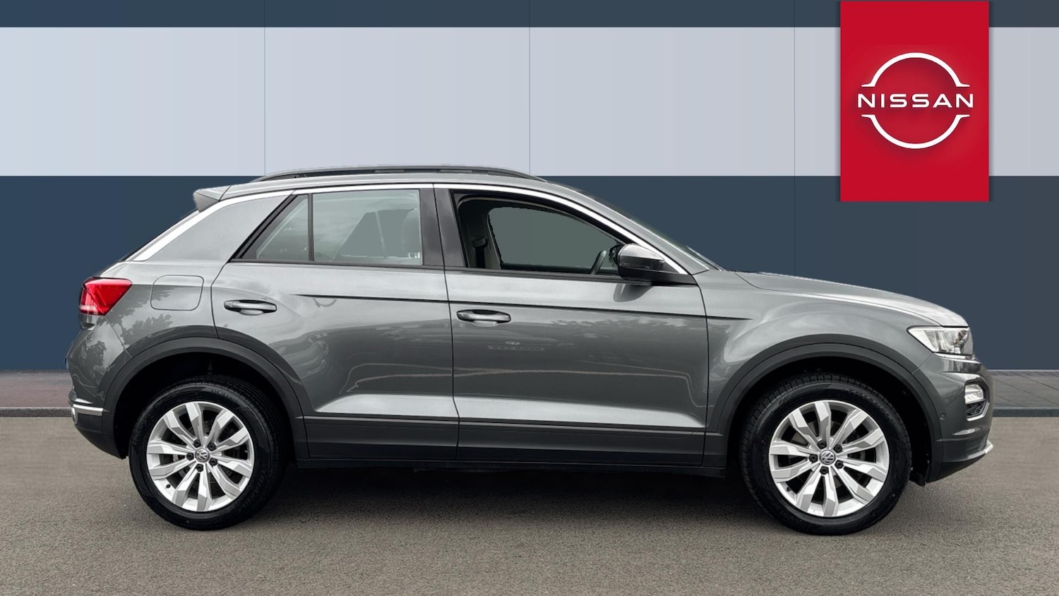 Used Volkswagen T-Roc 2019 for sale - 76299283: Photo 5