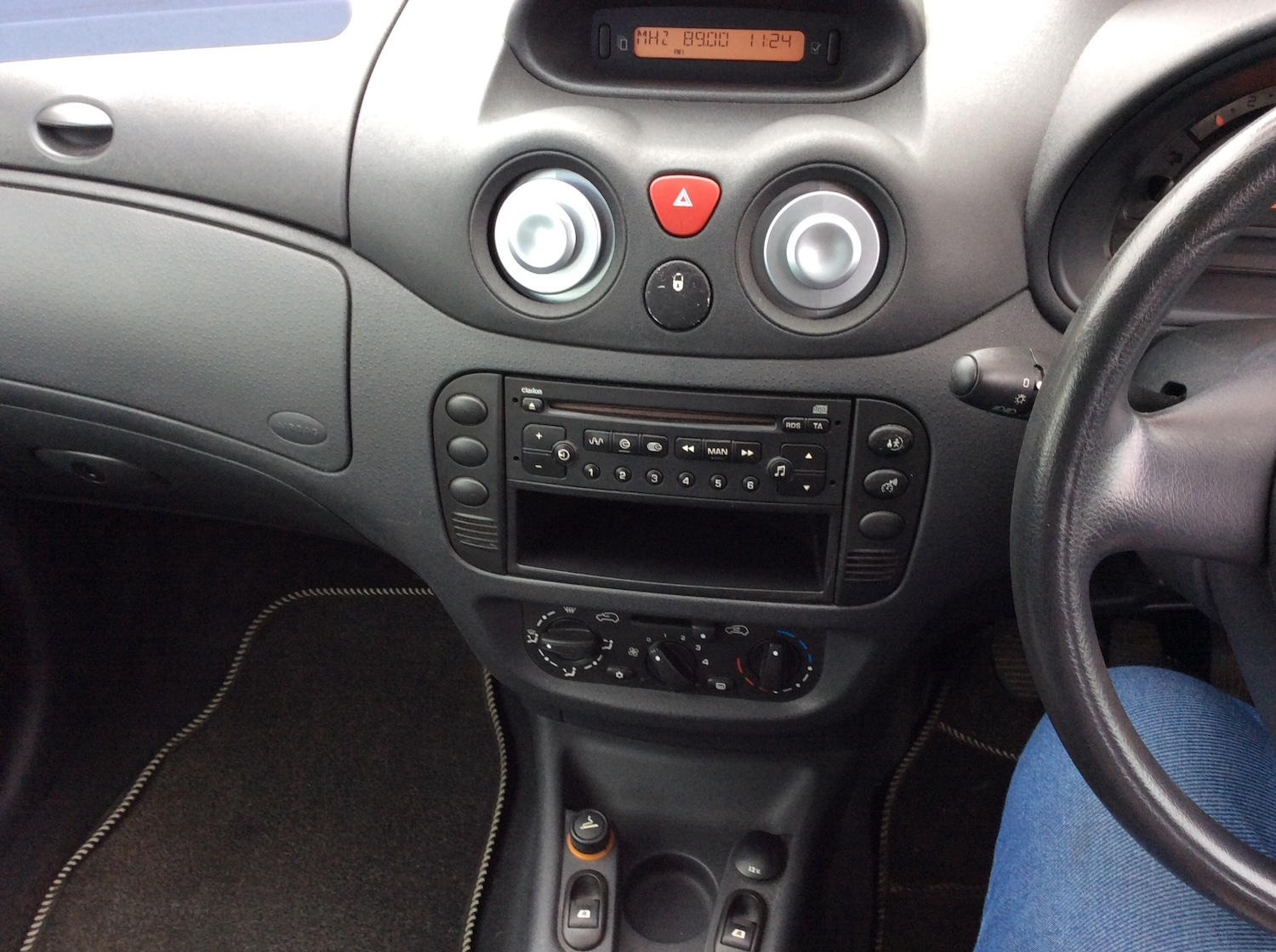 Used Citroen C3 2003 for sale - 77789385: Photo 11