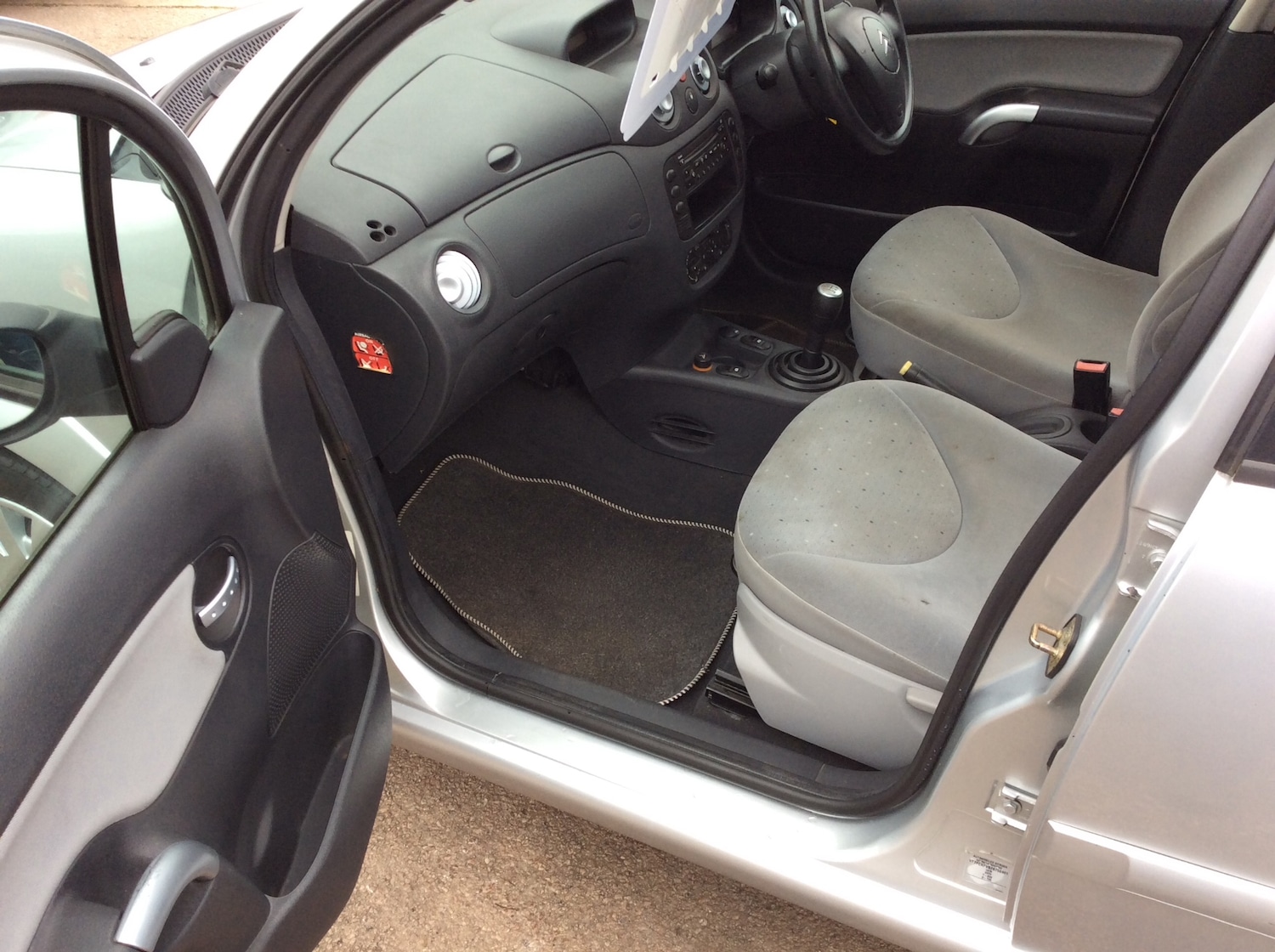 Used Citroen C3 2003 for sale - 77789385: Photo 7