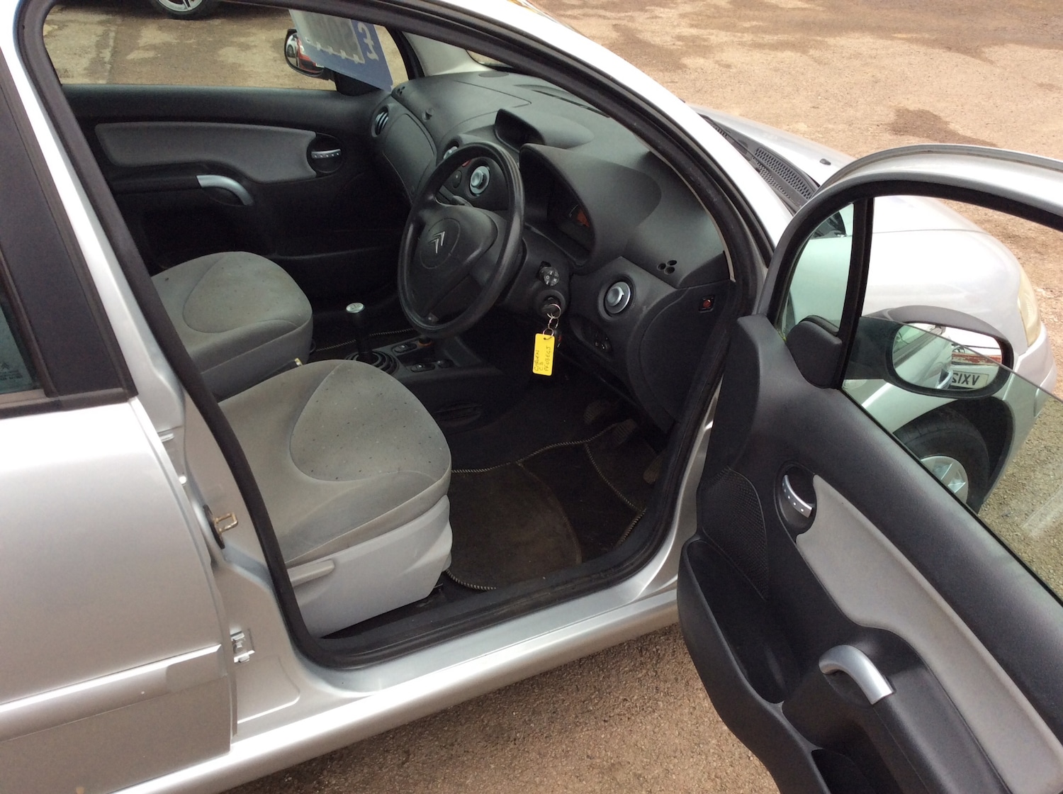 Used Citroen C3 2003 for sale - 77789385: Photo 9