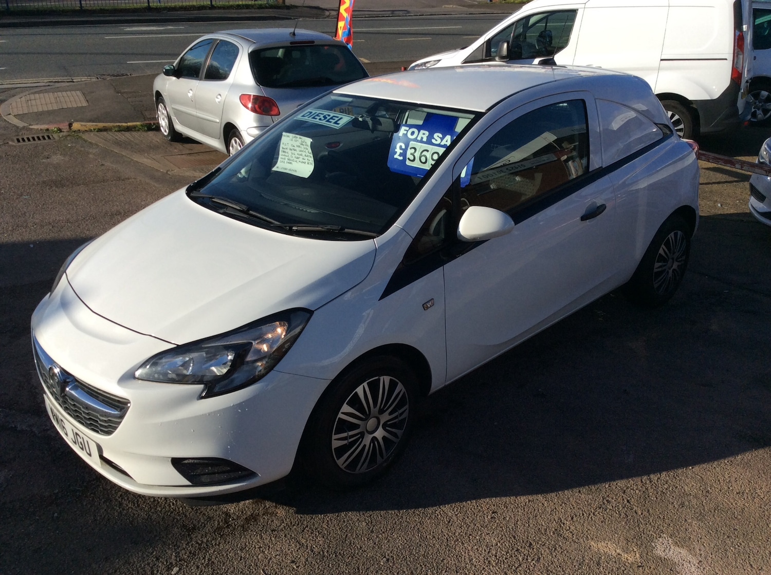 Used Vauxhall Corsa 2016 for sale - 77568726: Photo 2