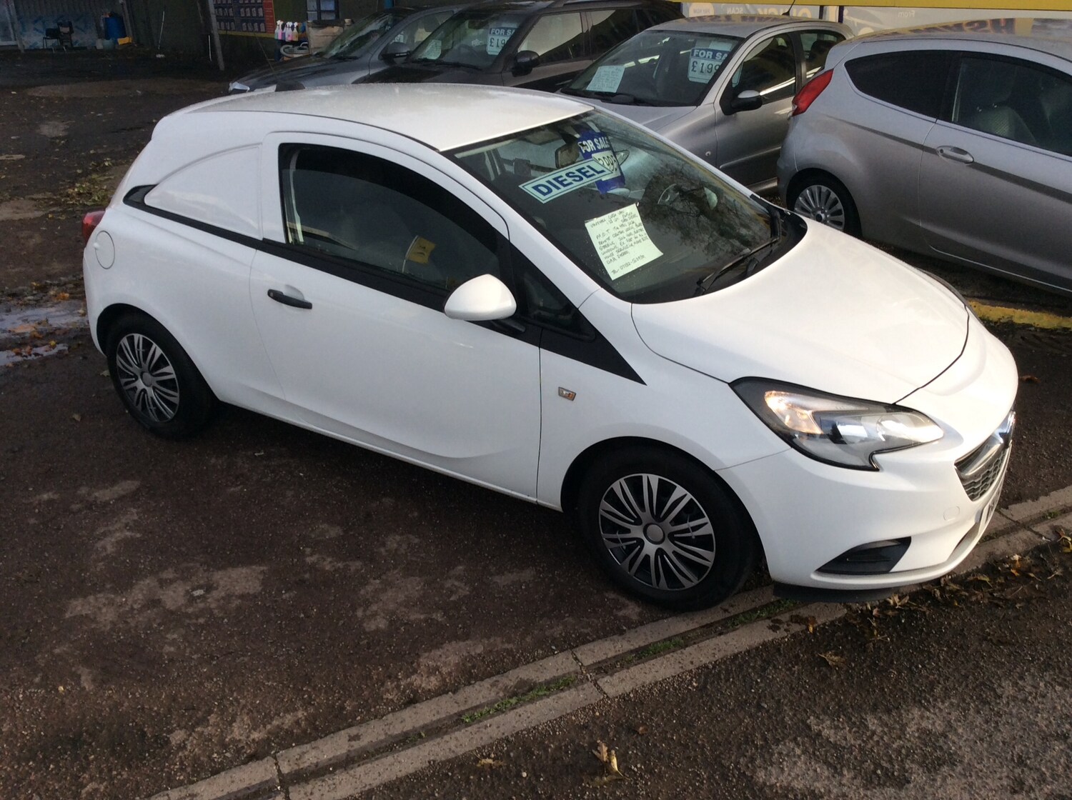 Used Vauxhall Corsa Van 2016 for sale - 76437950: Photo 3