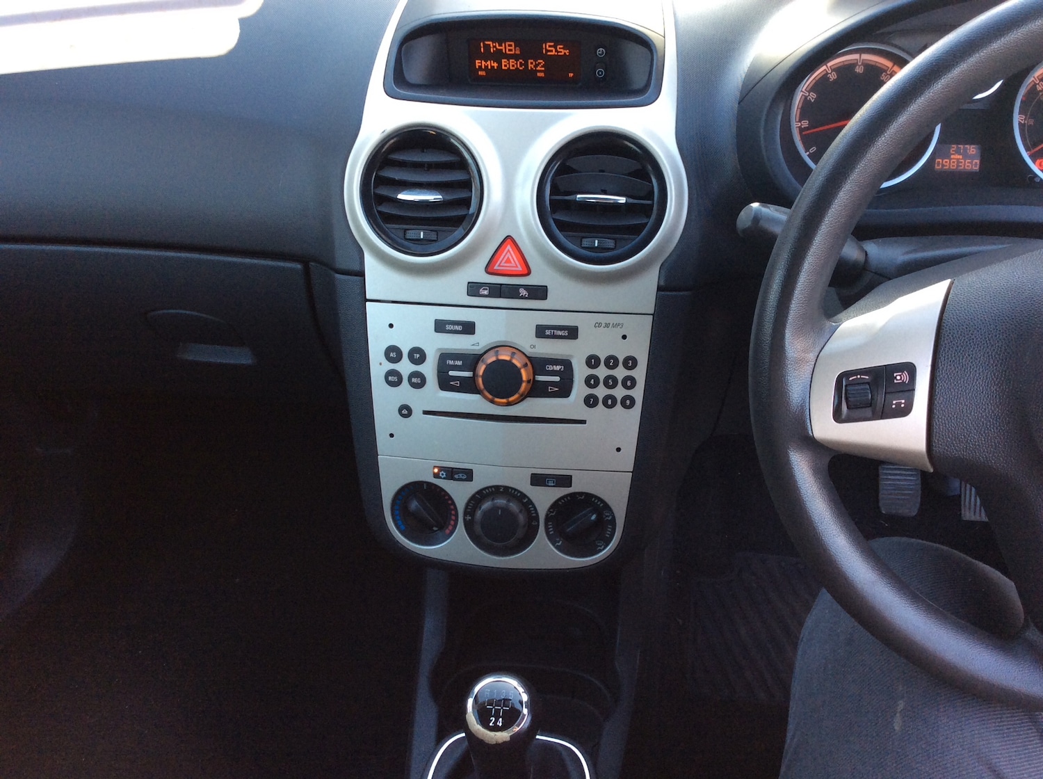 Used Vauxhall Corsa 2008 for sale - 77976008: Photo 10