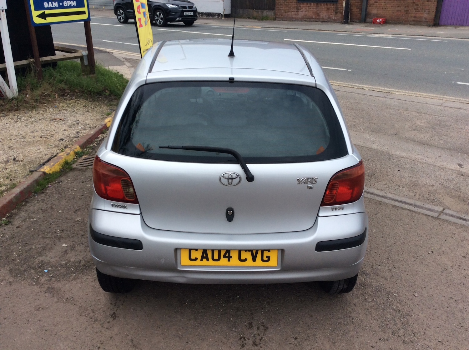 Used Toyota Yaris 2004 for sale - 77981189: Photo 5