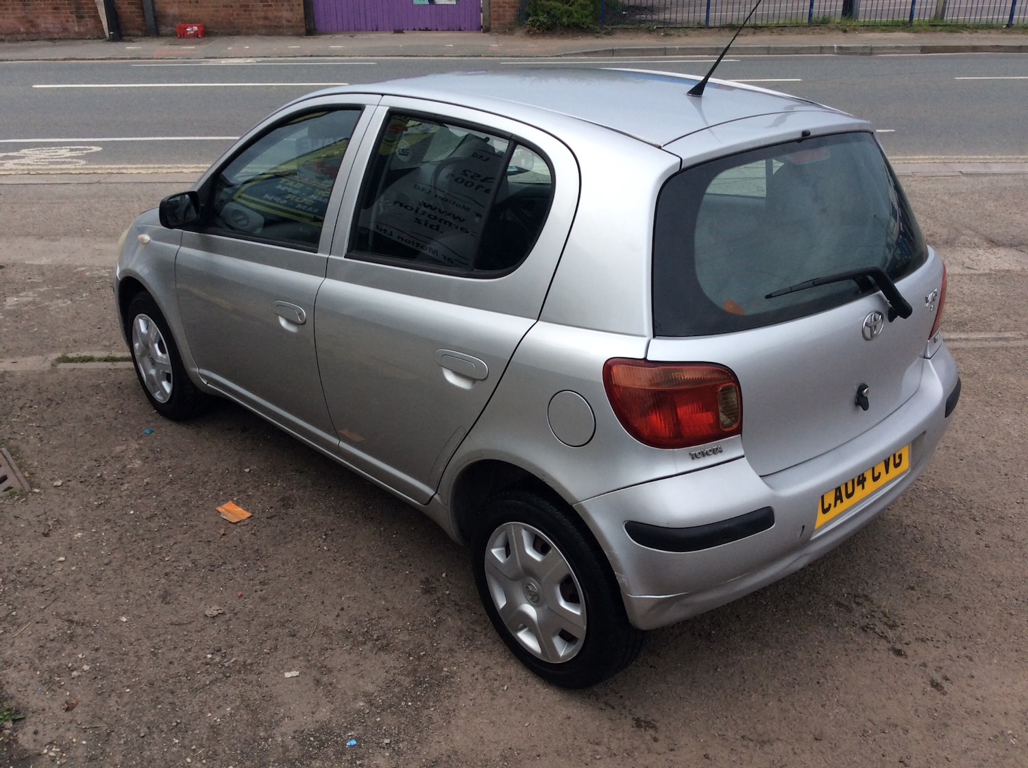 Used Toyota Yaris 2004 for sale - 77981189: Photo 6