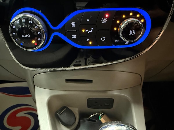 Used Renault Zoe for sale - 75720593: Photo 28