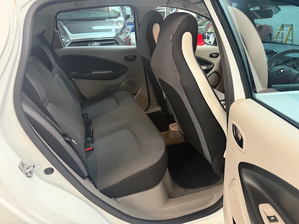 Used Renault Zoe for sale - 75720593: Photo 31