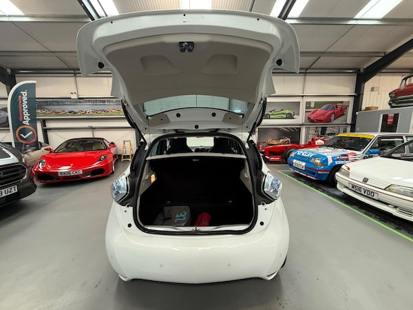 Used Renault Zoe for sale - 75720593: Photo 32