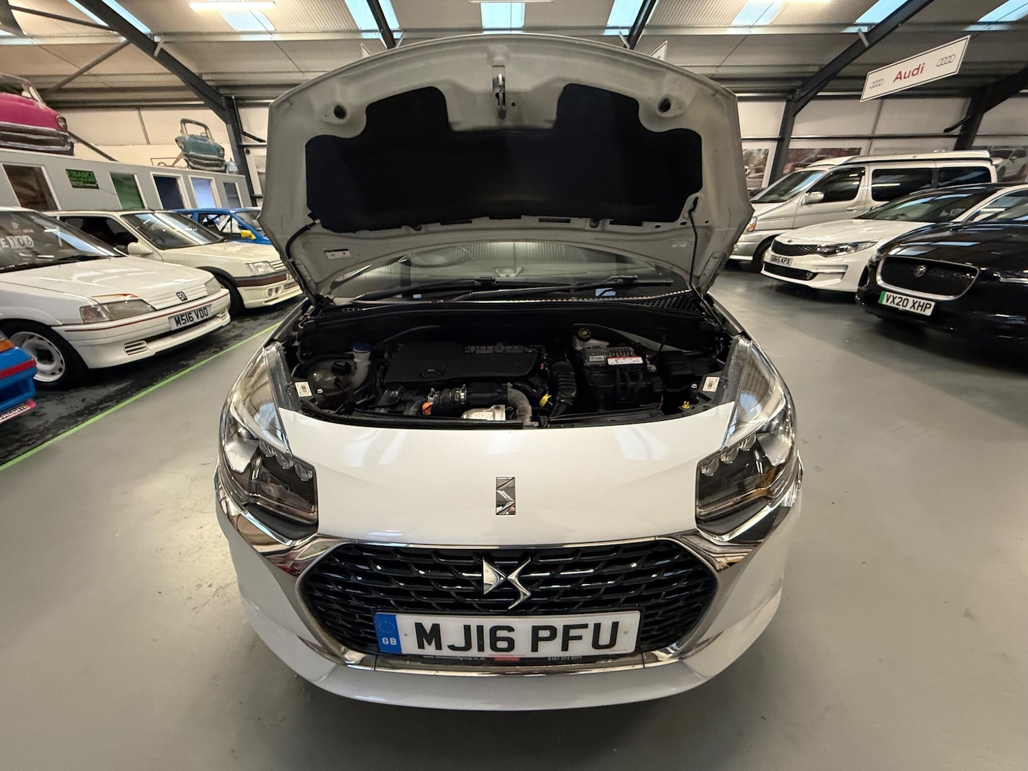 Used DS Automobiles DS 3 Cabrio 2016 for sale - 76318043: Photo 32