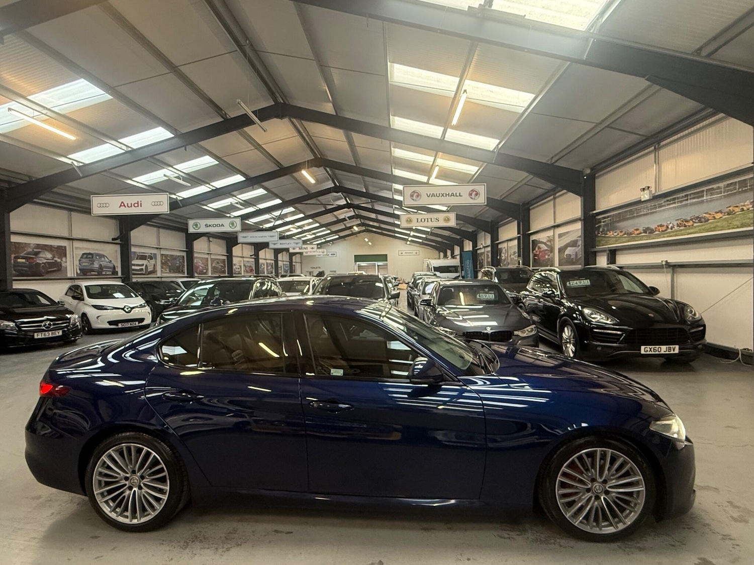 Used Alfa Romeo Giulia for sale - 77893044: Photo 32