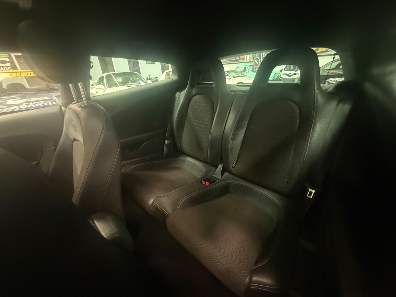 Used Volkswagen Scirocco 2015 for sale - 77893082: Photo 13