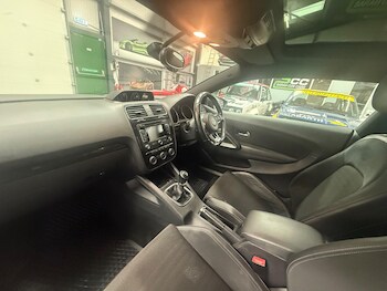 Used Volkswagen Scirocco 2015 for sale - 77893082: Photo