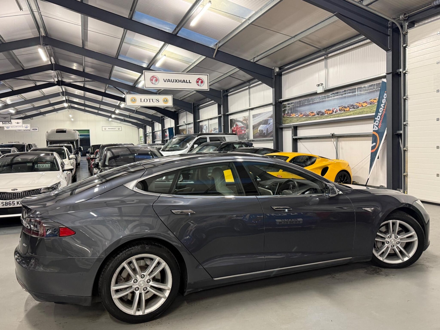 Used Tesla Model S 2016 for sale - 76314842: Photo 14
