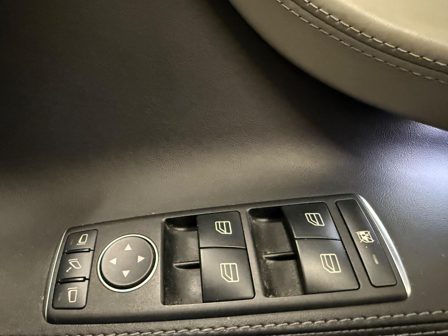 Used Tesla Model S 2016 for sale - 76314842: Photo 29