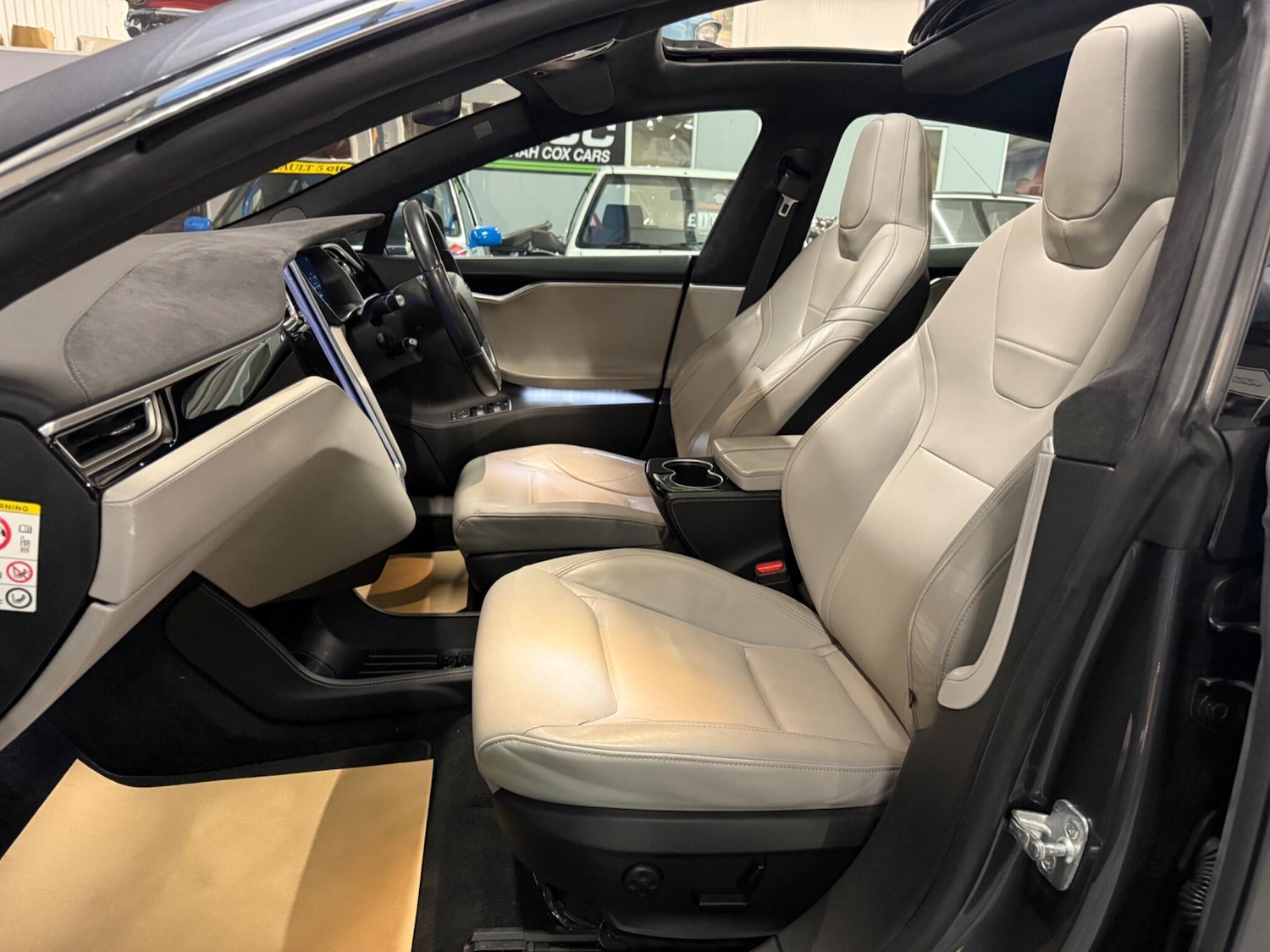 Used Tesla Model S 2016 for sale - 76314842: Photo 4
