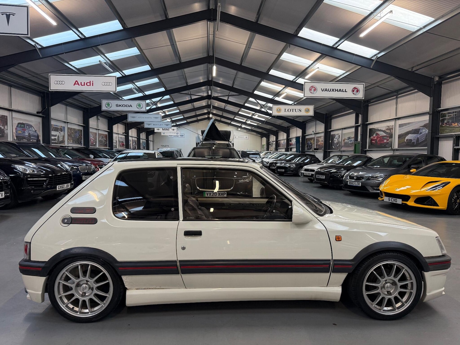 Used Peugeot 205 1987 for sale - 76912862: Photo 14