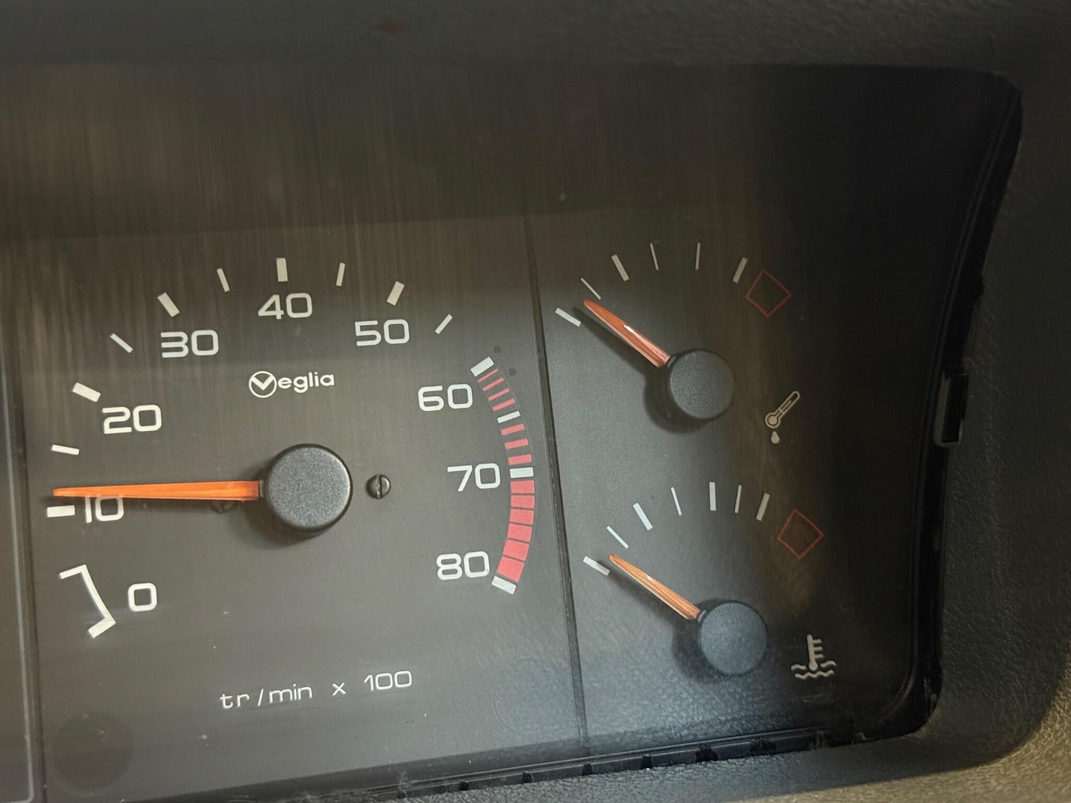 Used Peugeot 205 1987 for sale - 76912862: Photo 21