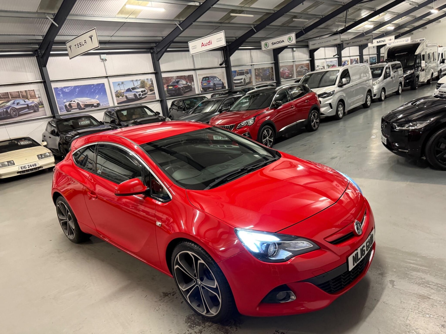 Used Vauxhall Astra GTC 2016 for sale - 76521805: Photo 2