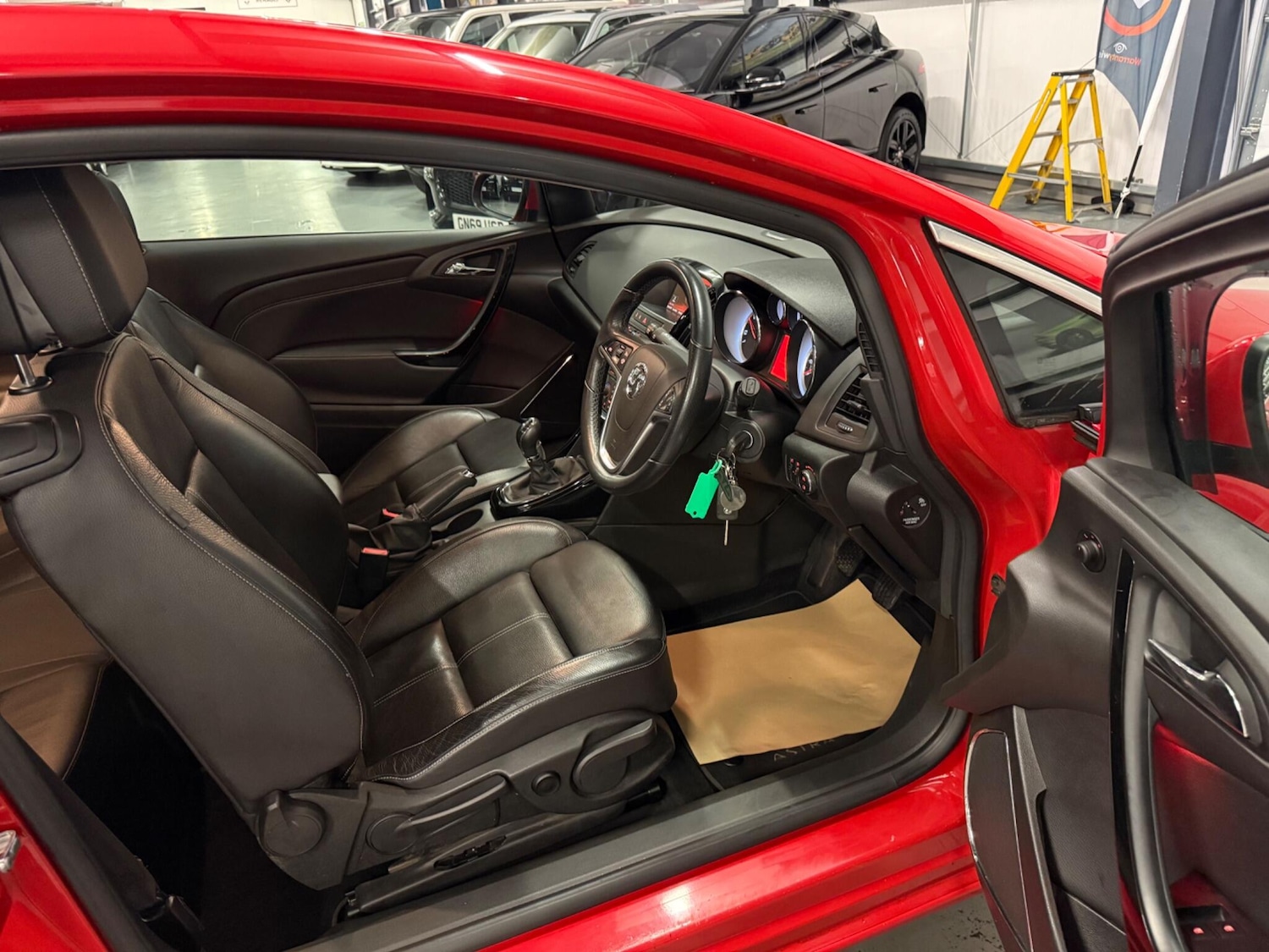 Used Vauxhall Astra GTC 2016 for sale - 76521805: Photo 26