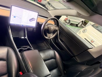 Used Tesla Model 3 2020 for sale - 79697859: Photo