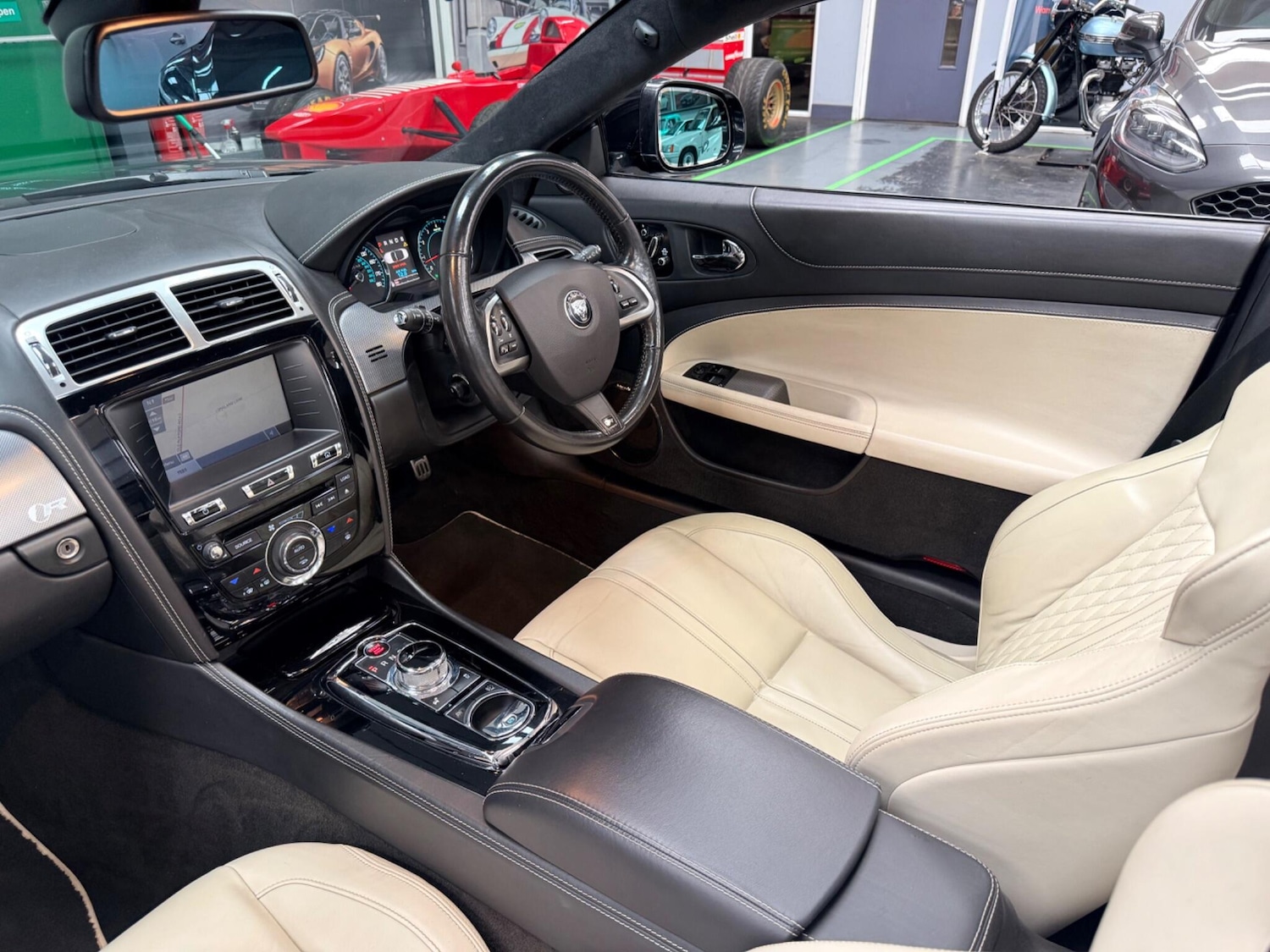 Used Jaguar XK for sale - 78127538: Photo 3