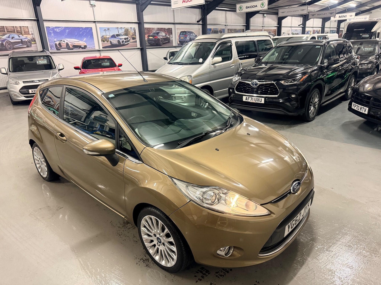 Used Ford Fiesta 2012 for sale - 76771984: Photo 2