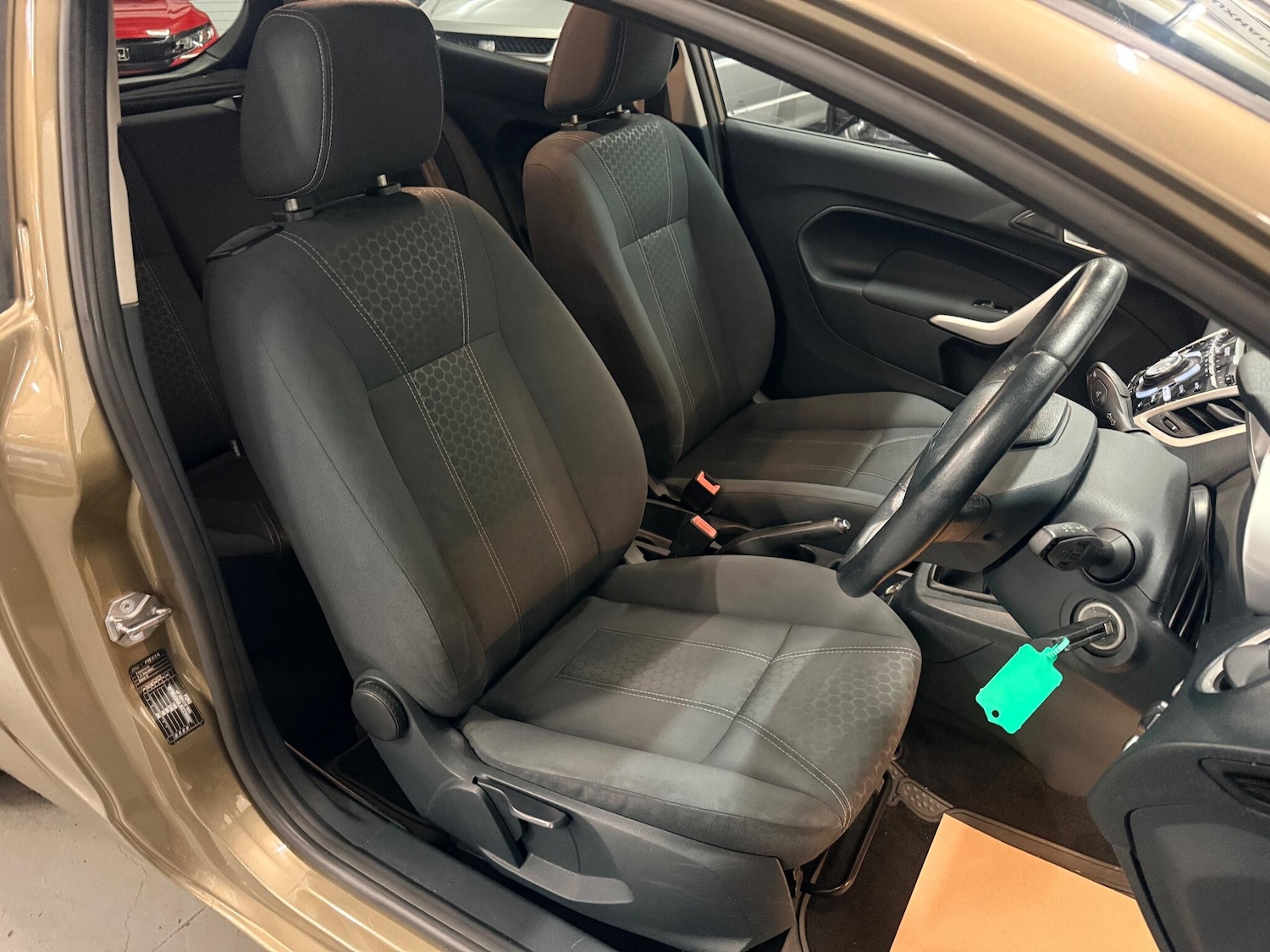 Used Ford Fiesta 2012 for sale - 76771984: Photo 24