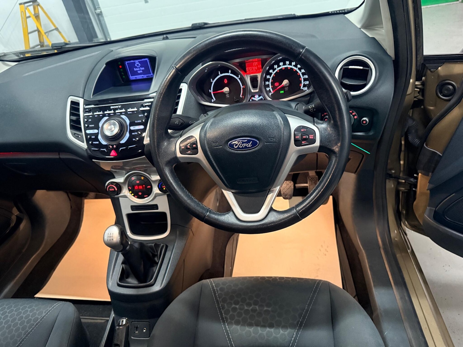 Used Ford Fiesta 2012 for sale - 76771984: Photo 8