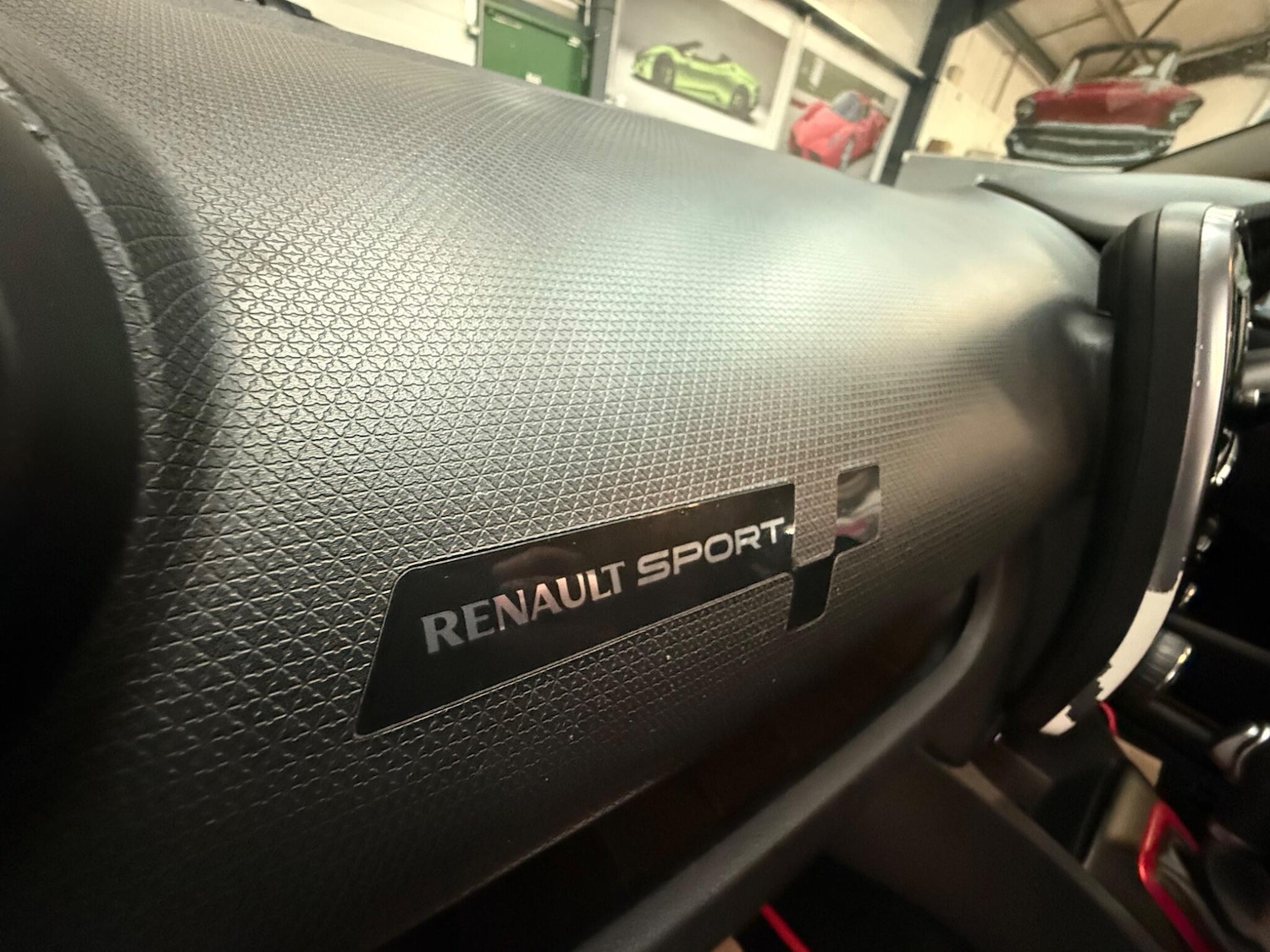 Used Renault Clio 2015 for sale - 76153174: Photo 14